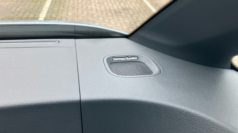 Volkswagen ID. Buzz 210kW Style Pro 86kWh 5dr LWB Auto [7 Seat] Electric Estate